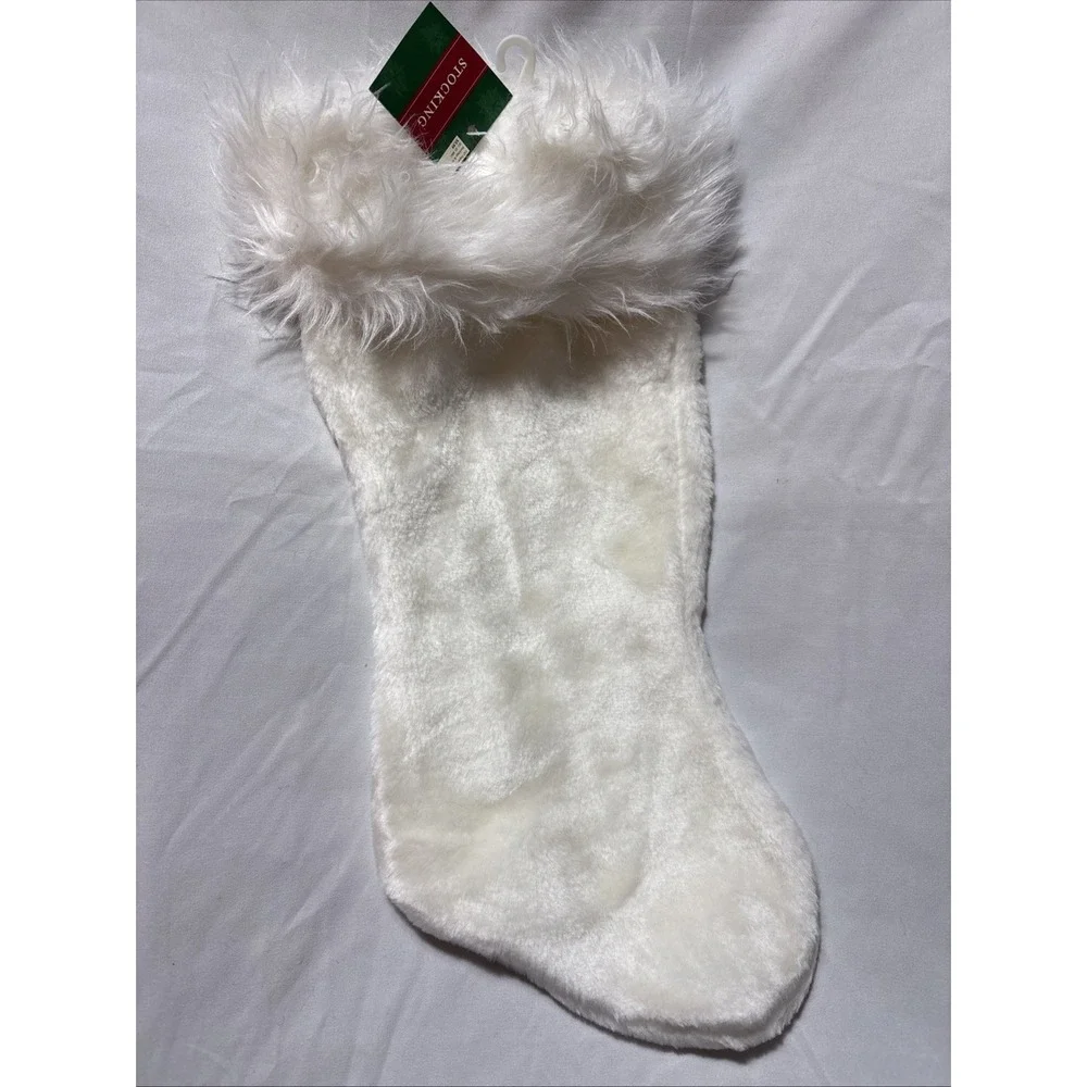 NEW‎ WHITE CHRISTMAS STOCKING WHITE FAUX FUR CUFF TARGET